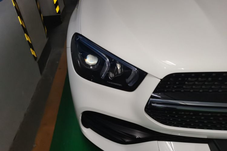 奔驰GLE轿跑 2020款 GLE 350 4MATIC 轿跑SUV 豪华型车身外观8