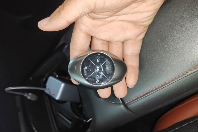 小鹏P7 2020款 670N中控内饰7001