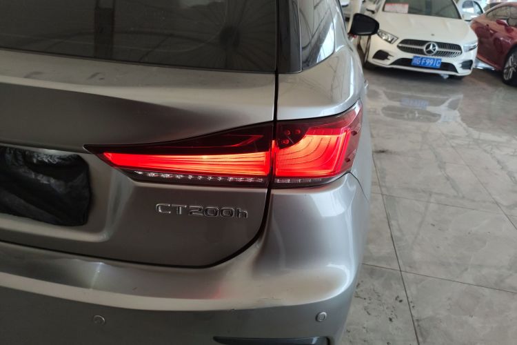 雷克萨斯CT 2017款 CT200h 精英版 单色 国VI车身外观9