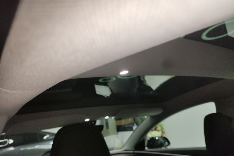 特斯拉 Model 3 2025款 改款 长续航全轮驱动版局部细节22