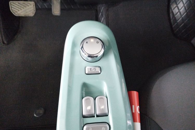 长安启源 长安Lumin 2023款 205km 香沁款中控内饰18