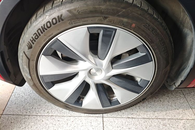 特斯拉 Model Y 2021款 长续航全轮驱动版 3D7车身外观6007