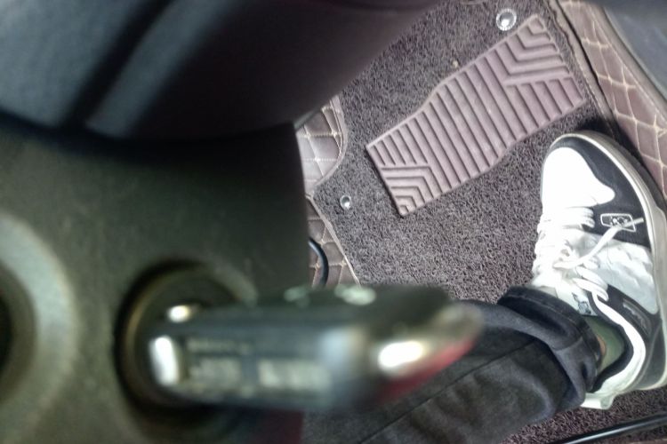 大众 Polo 2016款 1.4L 自动风尚型中控内饰11