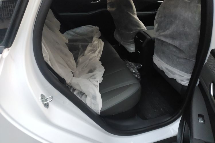 比亚迪 秦PLUS 2025款 DM-i 智驾版 128KM进取型中控内饰21