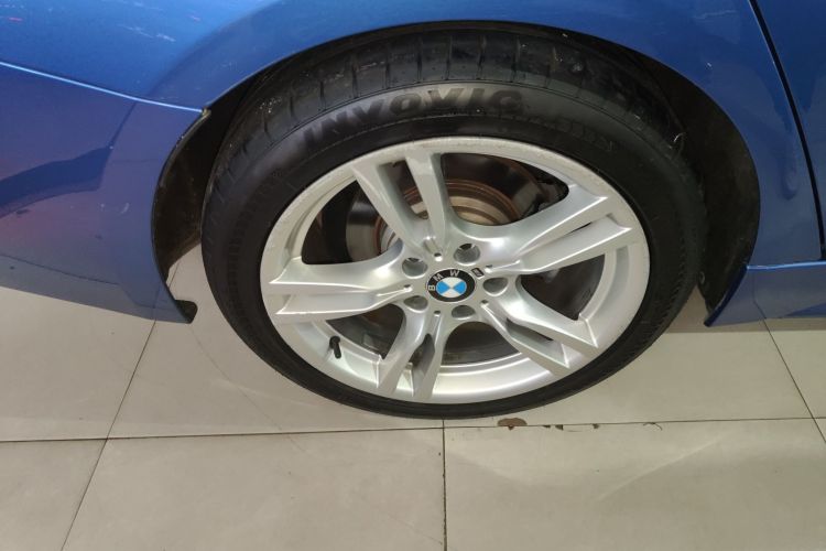 宝马3系 2017款 320Li M运动型车身外观6008