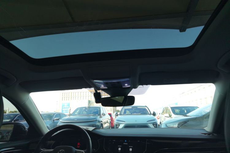 大众 帕萨特 2023款 改款 330TSI 豪华版中控内饰22