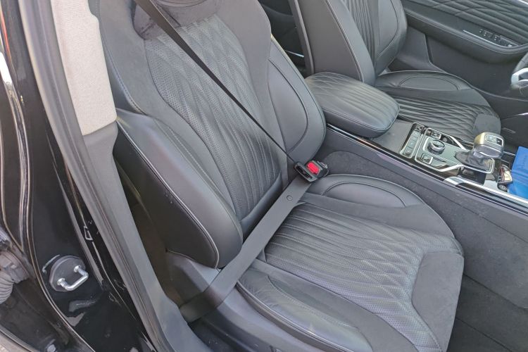 红旗HS5 2022款 2.0T 智联旗享版局部细节41