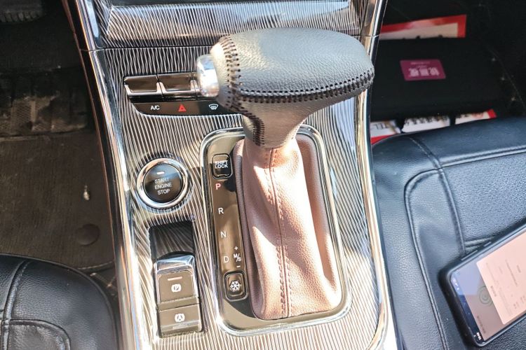 猎豹汽车 猎豹CS9 2018款 1.5T CVT劲朗型中控内饰18