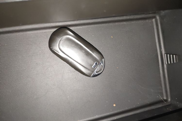 别克GL8 2022款 Avenir艾维亚 七座亲礼版中控内饰11