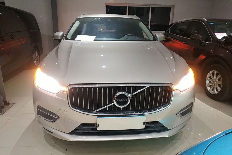 沃尔沃XC60 2020款 T5 四驱智远豪华版车身外观6001