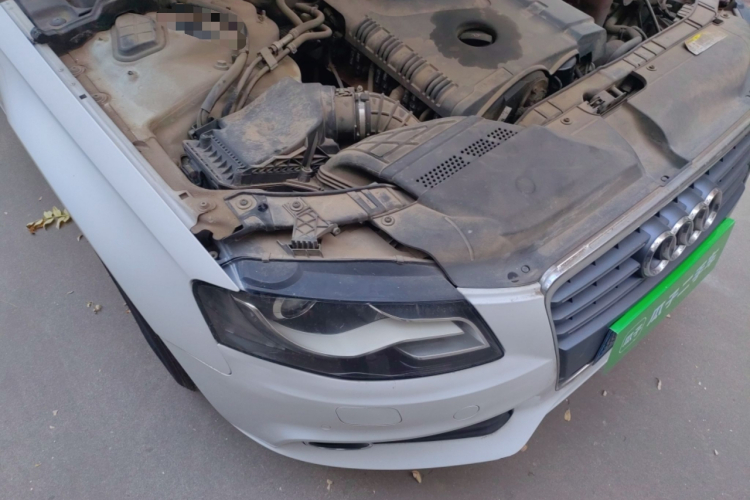 奥迪A4L 2011款 2.0 TFSI 标准型局部细节9006