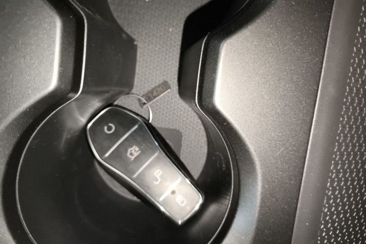 比亚迪 秦PLUS 2025款 DM-i 智驾版 128KM进取型中控内饰11