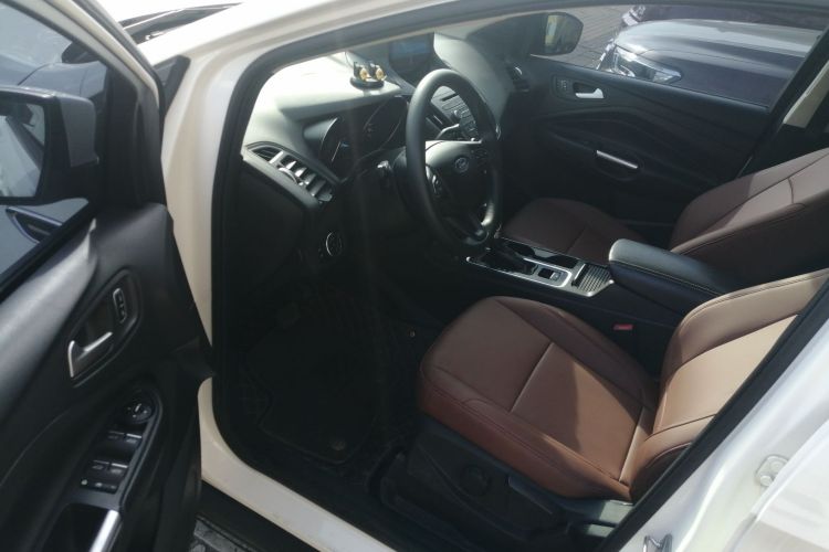 福特 翼虎 2017款 EcoBoost 180 两驱精翼型中控内饰7003