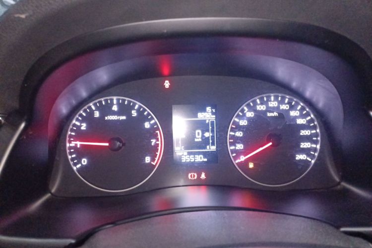 起亚 福瑞迪 2019款 1.6L 手动舒适版 国VI中控内饰14