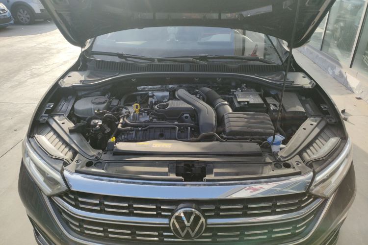 大众 速腾 2023款 300TSI DSG超越版机舱底盘24