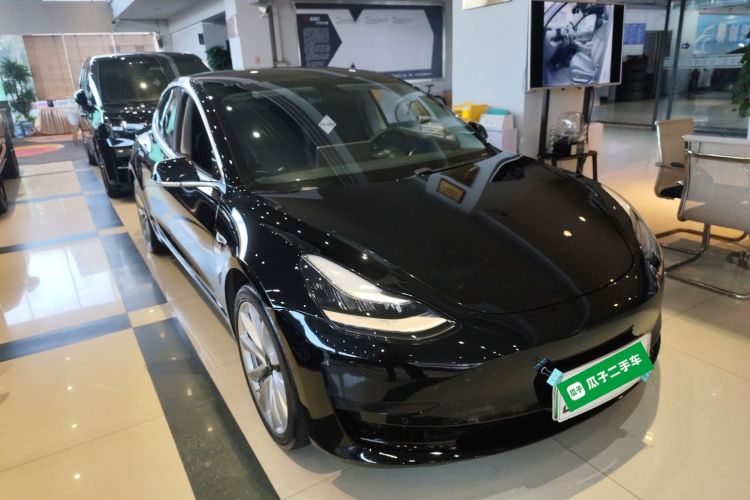 特斯拉 Model 3 2020款 标准续航后驱升级版车身外观3