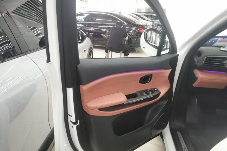 蔚来EC6 2020款 605KM 运动版中控内饰7007