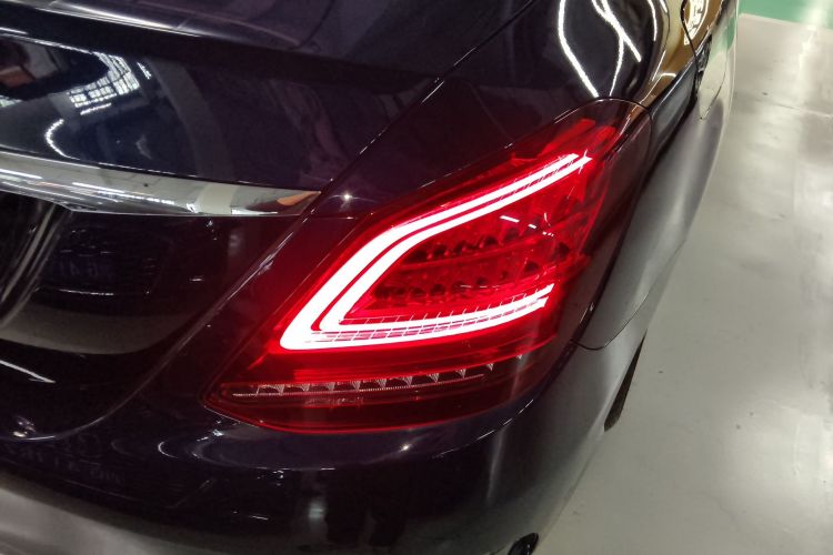 奔驰C级 2019款 改款 C 260 L 运动版车身外观6006