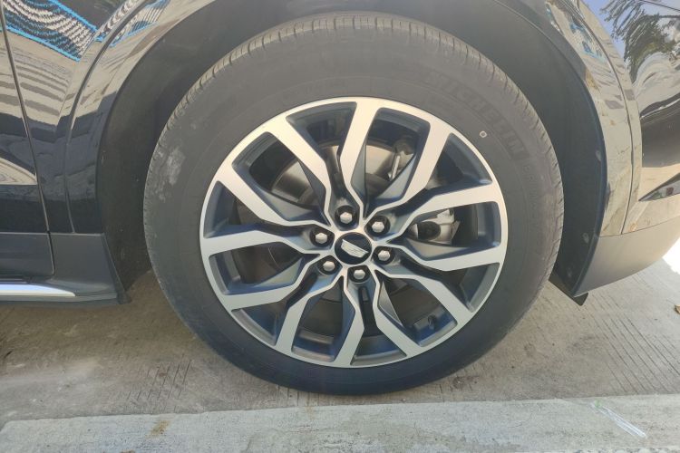 凯迪拉克XT5 2022款 2.0T 四驱豪华型（蜂鸟版）车身外观10