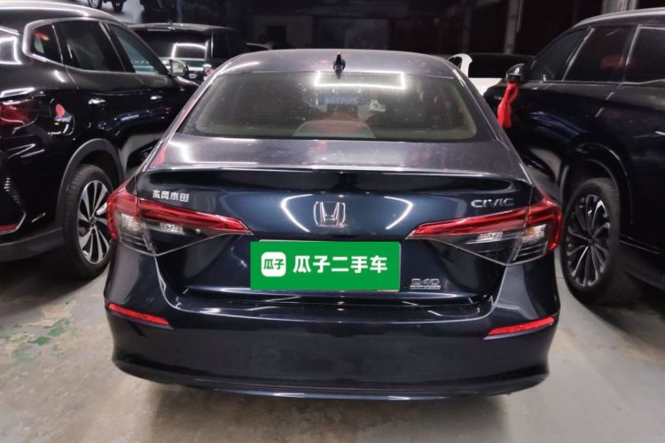 本田 思域 2022款 240TURBO CVT劲动版车身外观6