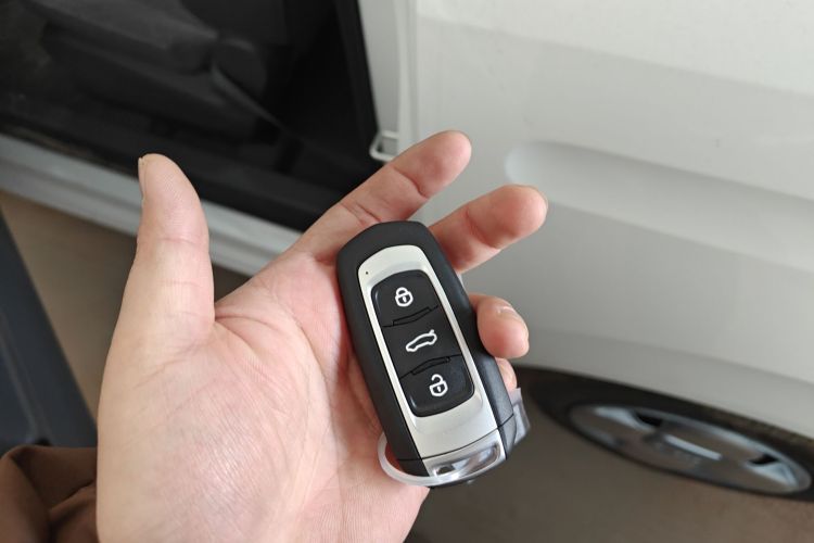 吉利银河 2024款 熊猫mini 200km 耐力熊中控内饰11