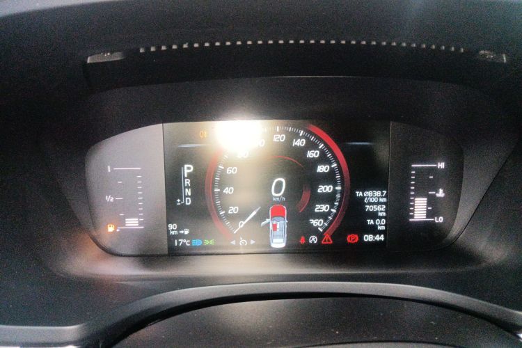 沃尔沃S60 2020款 T4 智逸豪华版中控内饰14