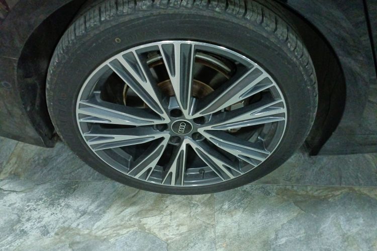 奥迪A6L 2022款 45 TFSI quattro 臻选动感型车身外观6002