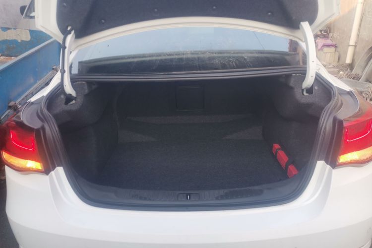 雪佛兰 迈锐宝 2017款 1.5T 自动豪华版机舱底盘23