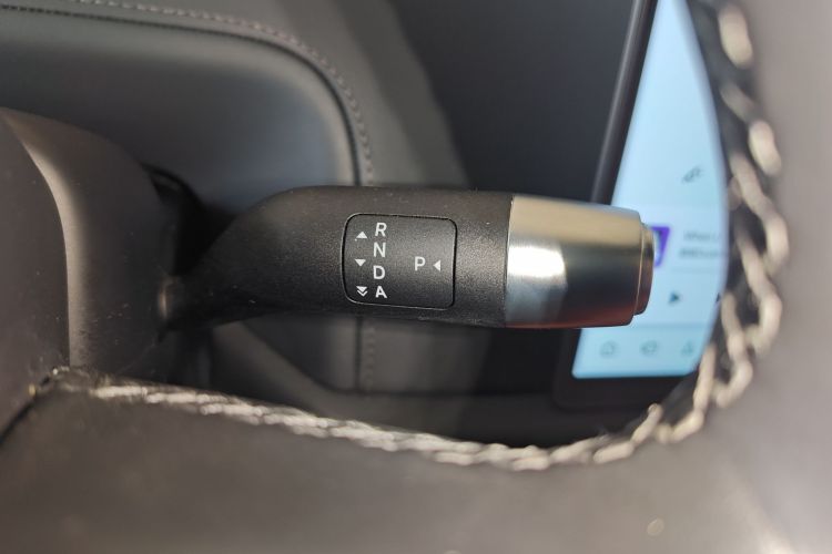 理想汽车 理想L9 2022款 Max中控内饰18