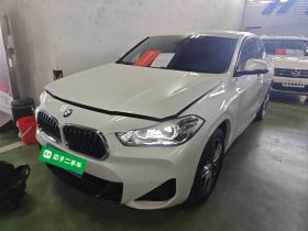 宝马X2 2021款 改款 sDrive25i M运动套装