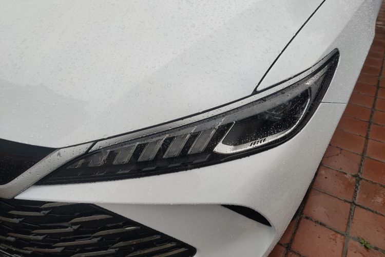 比亚迪 秦PLUS 2025款 DM-i 智驾版 55KM领先型车身外观36