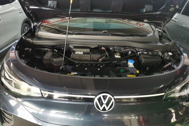 大众 ID.4 CROZZ 2024款 纯享限量版机舱底盘24