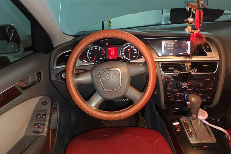 奥迪A4L 2011款 2.0 TFSI 舒适型局部细节13