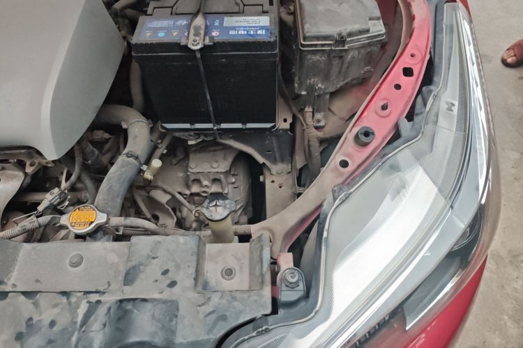 丰田 YARiS L 致炫 2015款 1.5E 自动魅动版局部细节9007