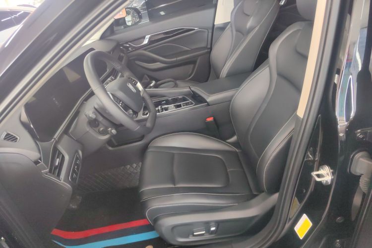 奔腾B70 2025款 龙耀版 1.5T 欢享型中控内饰19