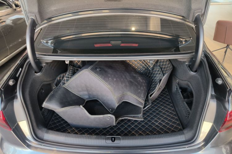 奥迪A4L 2023款 40 TFSI 豪华动感型局部细节23