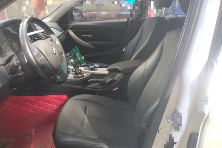 宝马3系 2016款 320Li 进取型局部细节19