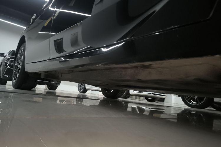 丰田 亚洲龙 2023款 2.5L 豪华版局部细节9001