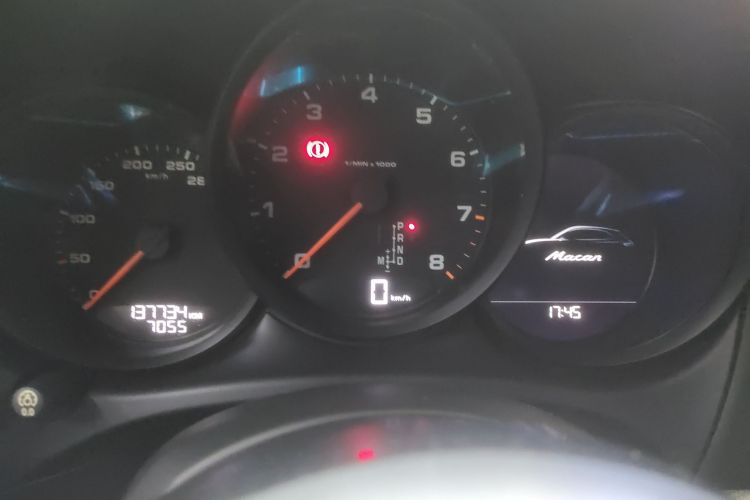 保时捷 2017款  Macan 2.0T中控内饰14