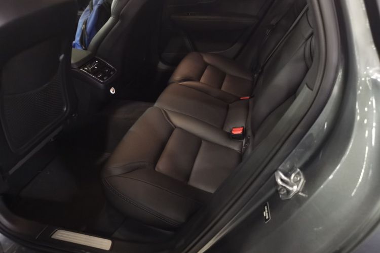 沃尔沃V90 2017款 Cross Country T5 AWD 智远版中控内饰21