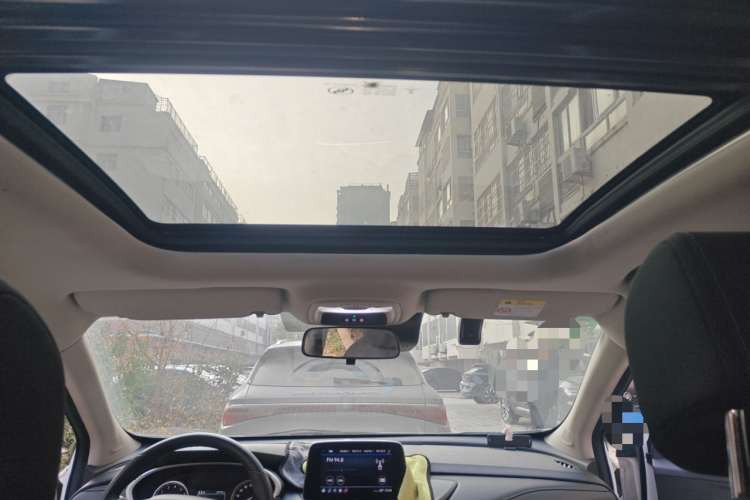 别克 昂科拉 2020款 20T CVT精英型中控内饰22