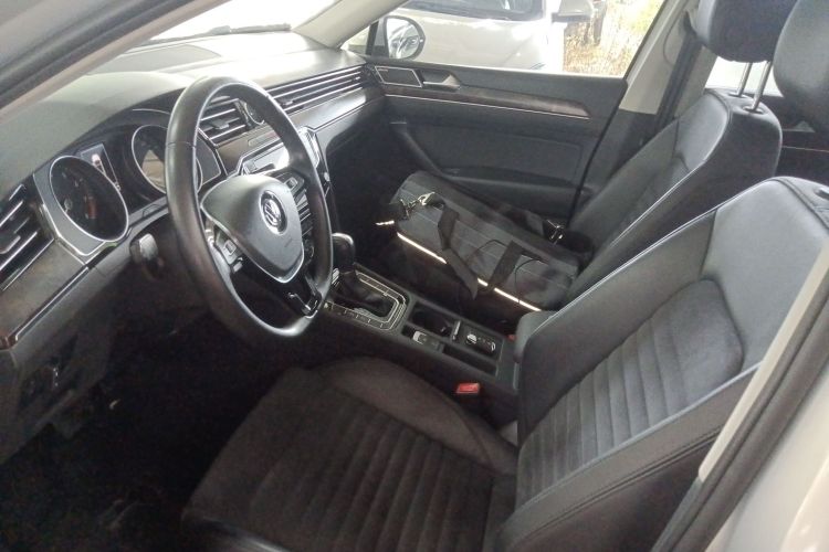 大众 迈腾 2017款 330TSI DSG 豪华型中控内饰19