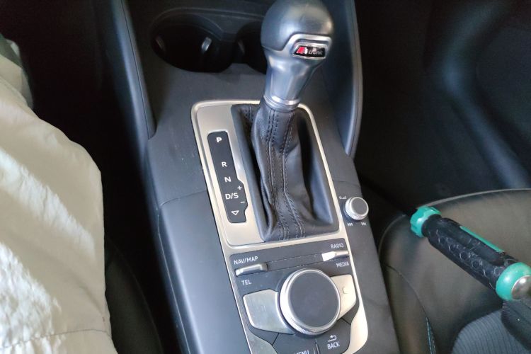 奥迪A3 2020款 Limousine 35 TFSI 时尚型 国VI中控内饰18