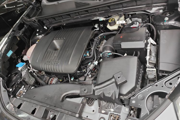 领克01 2023款 2.0TD 两驱型Pro机舱底盘24