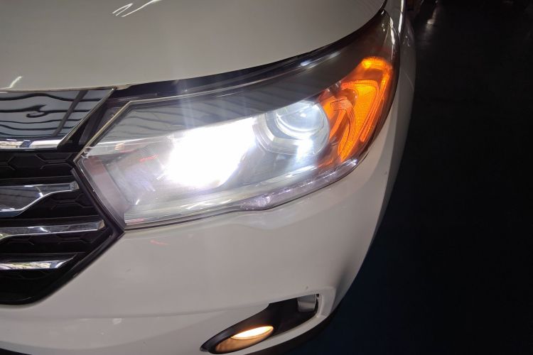 广汽传祺 传祺GS4 2016款 235T G-DCT豪华版局部细节36