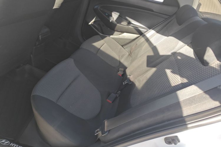 现代 瑞纳 2017款 1.4L 手动焕新版 国VI中控内饰21