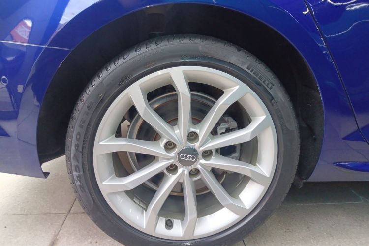 奥迪A4L 2019款 40 TFSI 时尚型 国VI车身外观6008