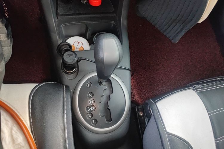 铃木 雨燕 2014款 1.5L 自动时尚型中控内饰18