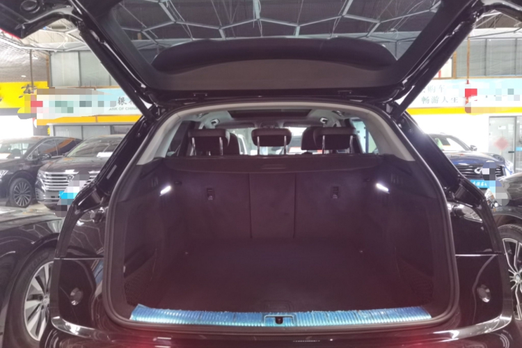 奥迪Q5L 2020款 45 TFSI 尊享运动型机舱底盘23