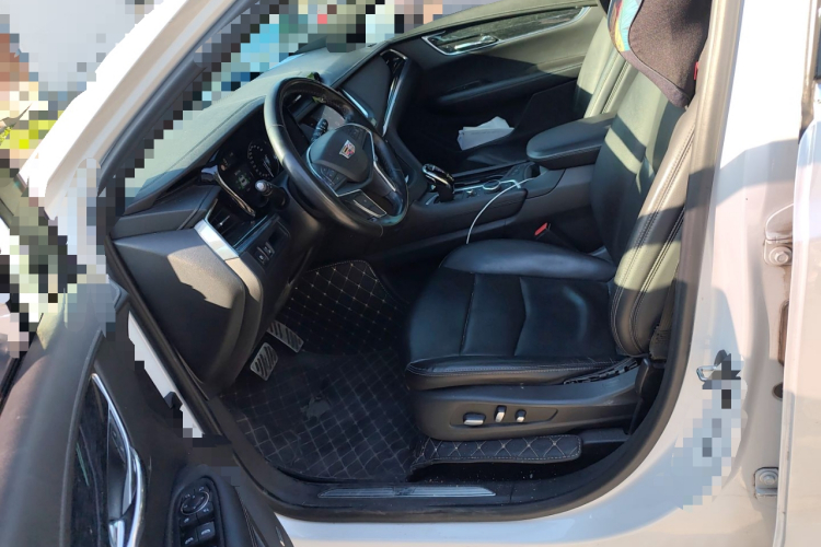 凯迪拉克XT5 2020款 28T 豪华型中控内饰19